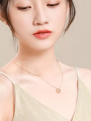 Dressberry Love Heart And Four Leaf Clover Magnetic Pendant Golden Gold-plated Plated Alloy Necklace