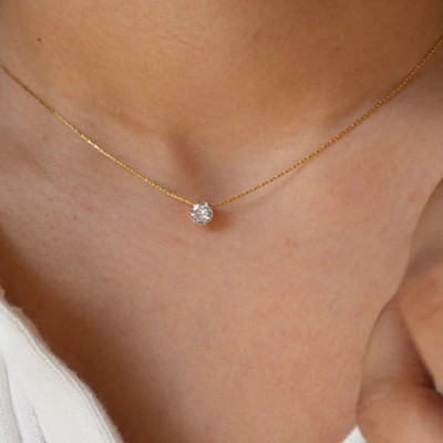 Gleve Anti Tarnish Stainless Steel Gold Single Diamond Necklace Crystal Gold-plated Plated Stainless Steel Necklace