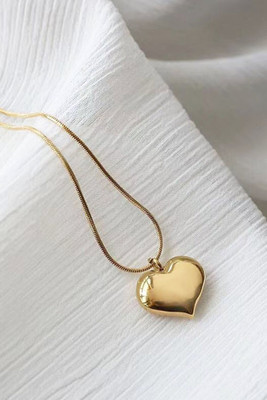 Winnifred Winnifred Anti Tarnish Stainlees Steel Gold Heart Pendent Necklace Crystal Gold-plated Plated Stainless Steel Necklace
