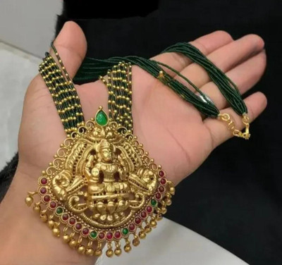 Influtive Traditional Wedding Wear Necklace/Jewellery Set For Women and Girls Cubic Zirconia Gold-plated Plated Brass Necklace Set