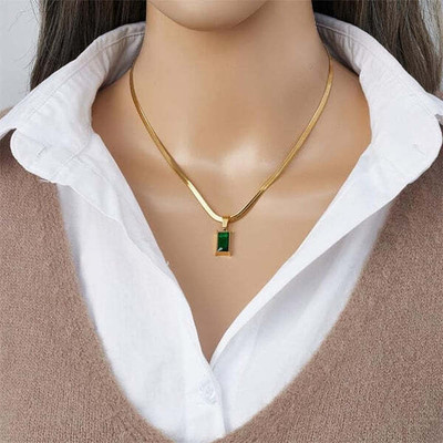 Gleve Winnifred Anti Tarnish Stainlees Steel Green Diamond Pendent Necklace Crystal Gold-plated Plated Stainless Steel Necklace Set