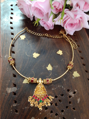 Influtive Traditional Wedding Wear Necklace/Jewellery Set For Women and Girls Cubic Zirconia Gold-plated Plated Brass Necklace Set