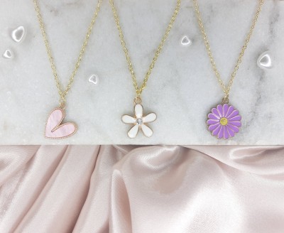 EnlightenMani Adorable Flowers & Heart Collection ~ Pack of 3 Necklaces Gold-plated Plated Alloy Chain Set