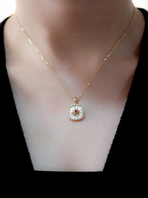 lololepa Lisa Star Necklace Gold-plated Plated Stainless Steel Necklace