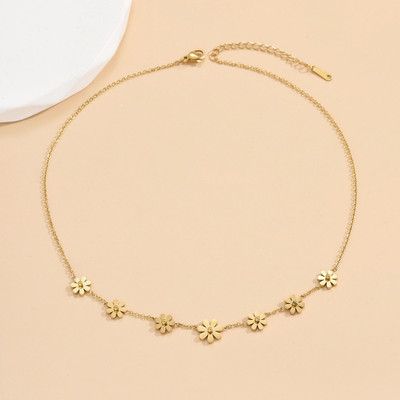 MYKI Anti-Tarnish Floral Charm Gold Necklace Gold-plated Plated Stainless Steel Necklace