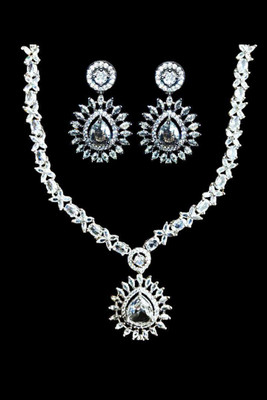 themyza Crystal Silver Plated Alloy Necklace