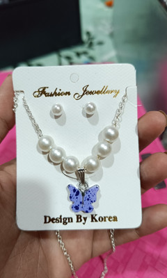 samriddhi Butterfly chain pendant set with earrings Pearl Silver Plated Alloy Chain Set