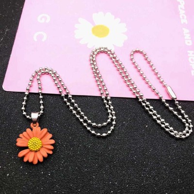 YU Fashions Daisy Flower Cute Pendent Necklace Chain Silver Plated Steel Layered