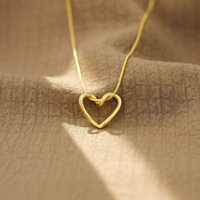 Sahelistyle Beautiful Gold Plated Necklace With Heart Shape Pendant For Women & Girls Gold-plated Plated Stainless Steel Necklace