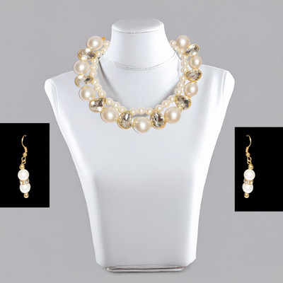 TheQueenVibes Queen Look Mala Necklace Set with Glass Stones & White Beads Beads Glass, Stone, Metal Pendant Set