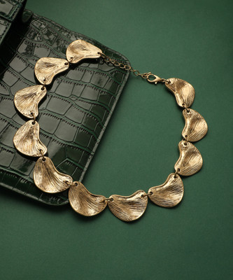SOHI Gold-plated Plated Alloy Necklace