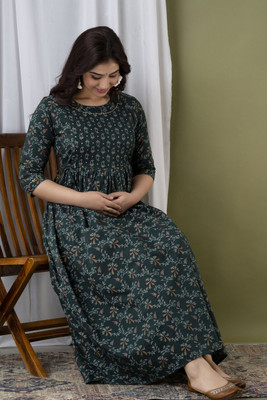 ARKAVYA Women Fit and Flare Green Midi/Calf Length Dress