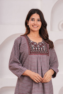 fashiongrape Women Nighty(Pink)