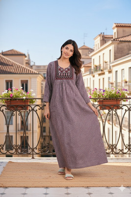 ANANT CREATION Women Nightdress(Maroon)