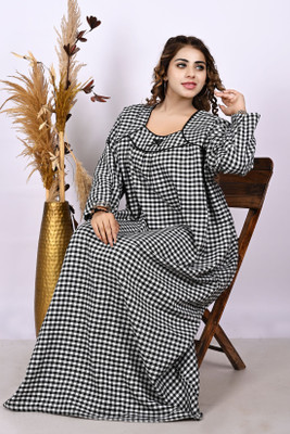 Balnce Collection Women Nighty(Black, White)