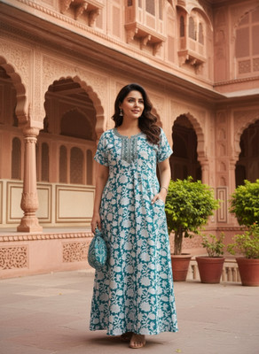 6th Avenue Streetwear Women Nightdress(Light Green, White, Multicolor)