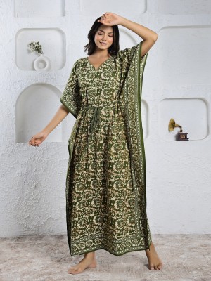 Sanskrutihomes Women Nighty(Green)