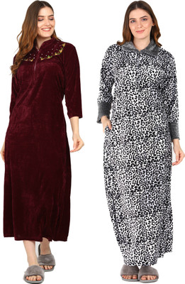 L r textiles Women Nighty with Robe(Maroon, White)