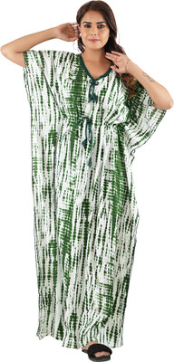 Gutthi Women Nighty(Green)