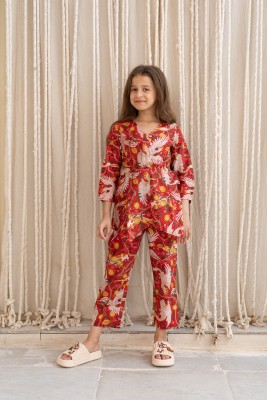 Sanskrutihomes Girls Printed Red Night Suit Set