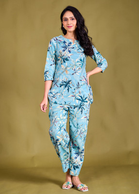 Vaaliyan Women Printed Blue Night Suit Set
