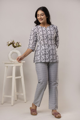 NEELKANTH TRENDS Women Printed Grey Night Suit Set