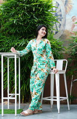 PRADHRUHE Women Printed Light Green Night Suit Set