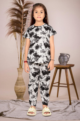 DHIMAHI ENTERPRISE Girls Printed Black Top & Pyjama Set