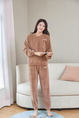Stem Rope Women Solid Brown Night Suit Set