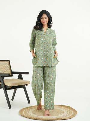 Goodhand Women Floral Print Green Night Suit Set