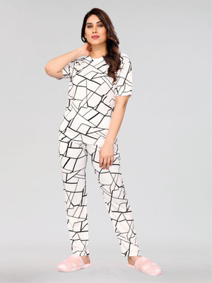 HouseOfCommon Women Printed White Night Suit Set