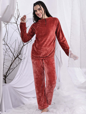 ETC Women Solid Maroon Night Suit Set