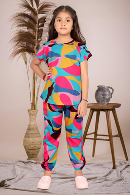 OM Fashion Girls Self Design Multicolor Night Suit Set