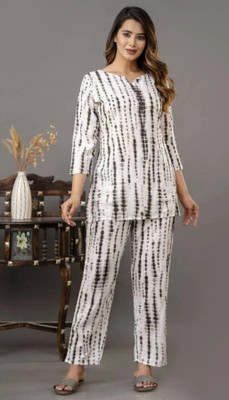 HouseOfCommon Women Printed Black, White Top & Pyjama Set
