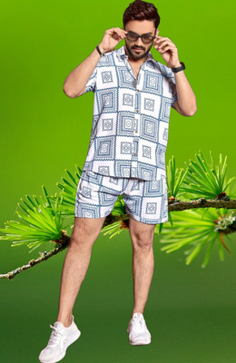 DHAMELIYA ENTERPRISE Men Printed White Top & Shorts Set