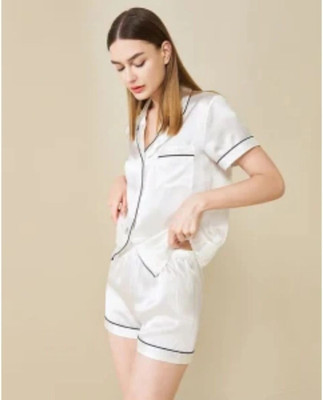 Vd hub Women Solid Grey Night Suit Set