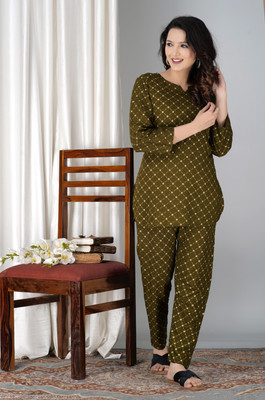 FROEBEL Women Floral Print Green Night Suit Set
