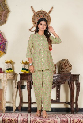 Yash Gallery Women Printed Green Shirt & Pyjama set