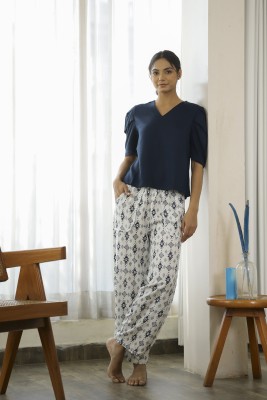 Sanskrutihomes Women Geometric Print Blue Top & Pyjama Set