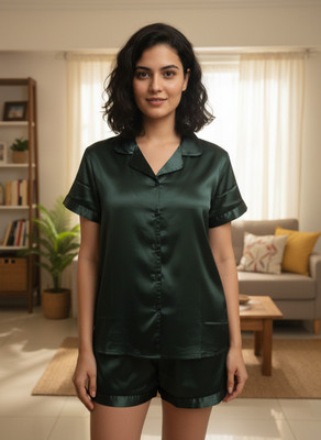 FABLUSH Women Solid Green Top & Shorts Set