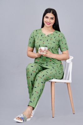 08GENCYCOLLECTION Women Printed Green Top & Pyjama Set