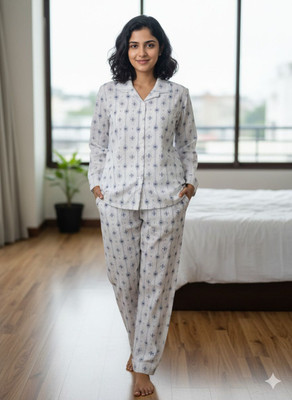 TAfashionstore Women Graphic Print White Shirt & Pyjama set