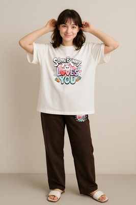 Shonisha Women Printed Brown, White Top & Pyjama Set