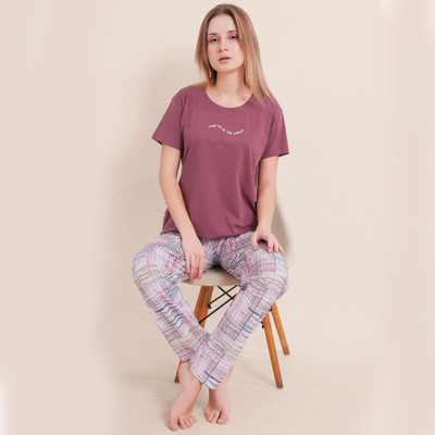 L&M LeisureandMoods Women Printed Purple Top & Pyjama Set