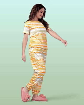 SAKARMAA Women Printed Multicolor Top & Pyjama Set