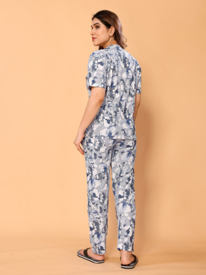 Soor Panchi Women Embellished Grey Night Suit Set