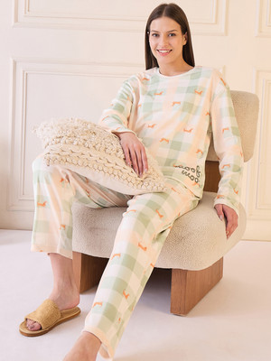 SWEET DREAMS Women Animal Print Green Top & Pyjama Set