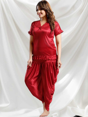 HouseOfCommon Women Solid Maroon Night Suit Set