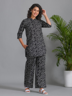 Sanskrutihomes Women Printed Black Night Suit Set