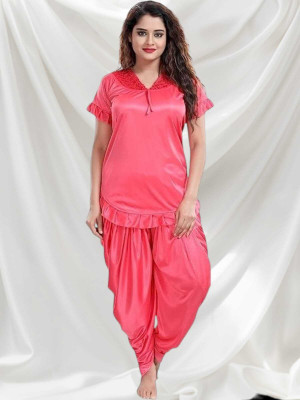 HouseOfCommon Women Solid Pink Night Suit Set